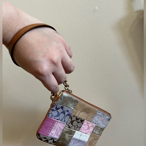 Coach Pink Patchwork Crossbody bag and Wristlet set - Picture 9 of 12